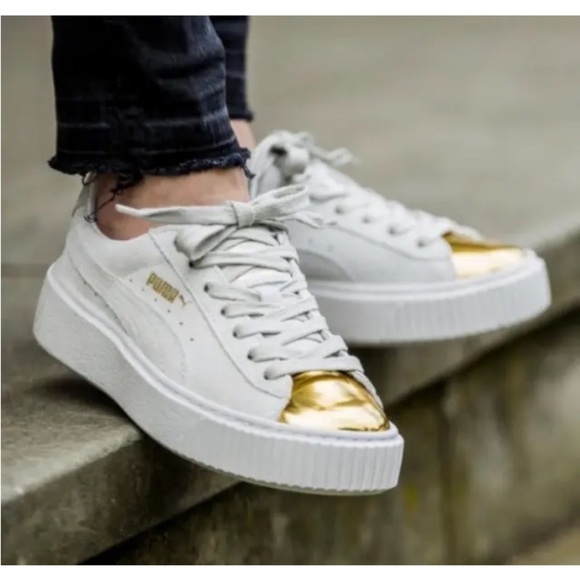 Womens Size 7.5 Puma Sneakers Shoes Suede Platform Gold Toe Creeper Gray Logo - Picture 1 of 7